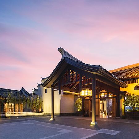 Banyan Tree Yangshuo Hotel Exterior photo