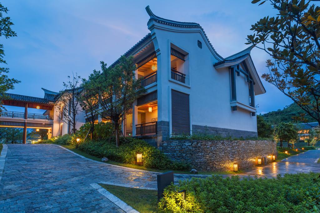 Banyan Tree Yangshuo Hotel Exterior photo